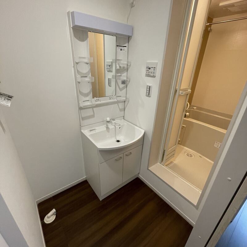 洗面設備　同一仕様写真