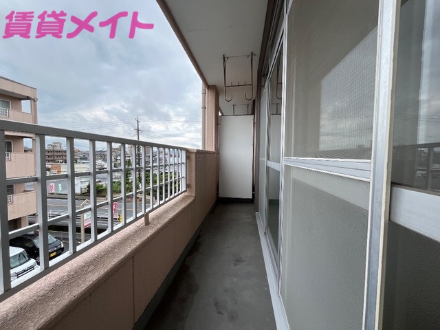 バルコニー　同物件別室写真
