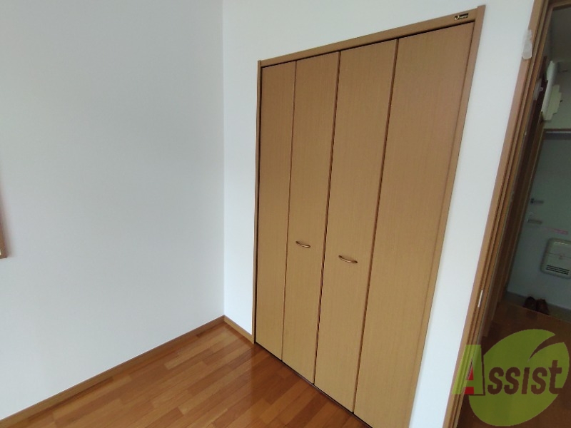 収納　収納は大きく、たくさんの物がしまえそうです。