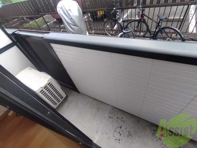 バルコニー　ベランダはよく日が当たり気持ちの良い空間です。