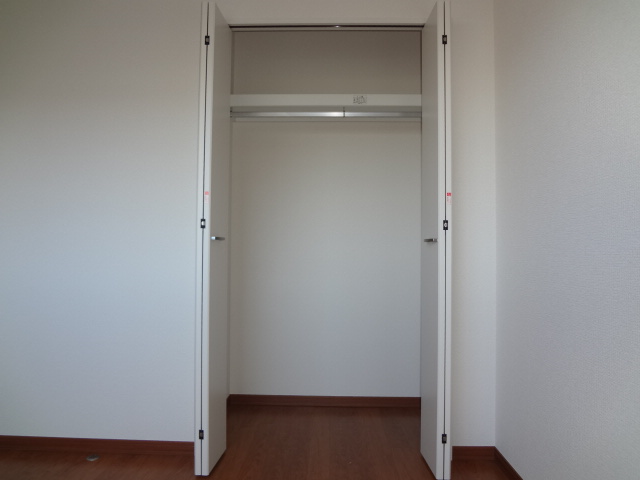 収納　モデル写真