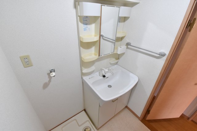 洗面設備　クレイドル若宮