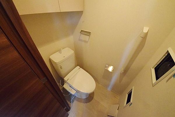 トイレ　※別部屋の参考写真です。