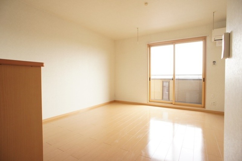 居室・リビング　図面と現状に相違がある場合には現状を優先