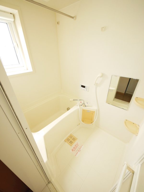 バス・シャワールーム　シャワー・追い焚き給湯