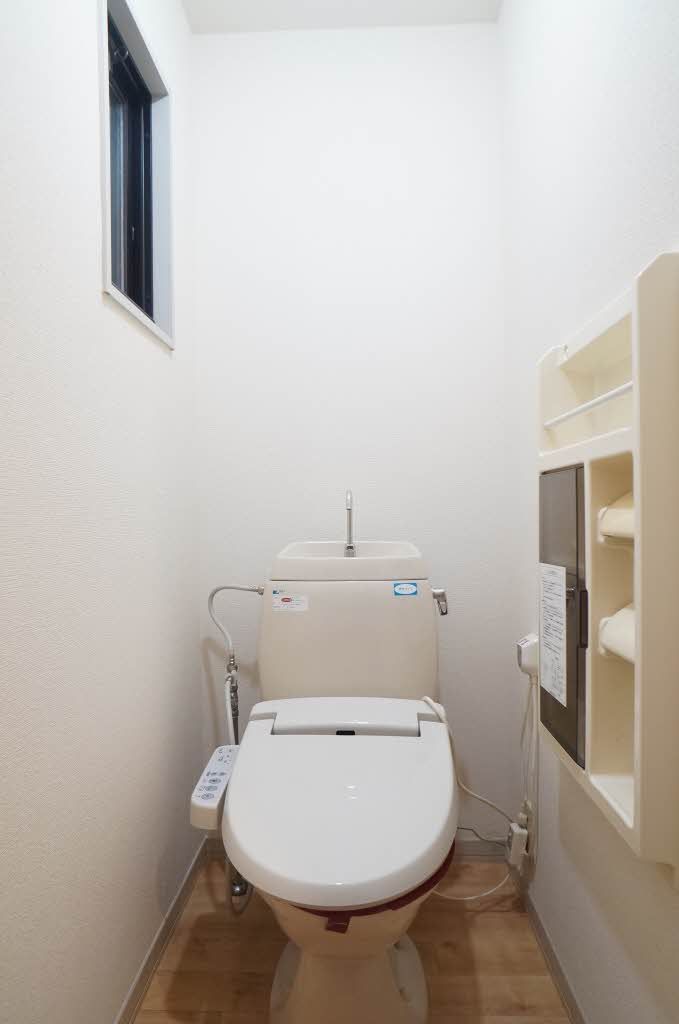 トイレ　トイレ