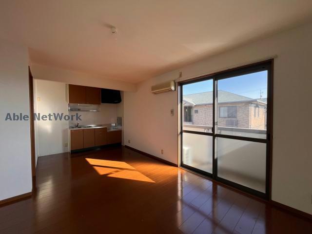 居室・リビング　別部屋イメージ画像