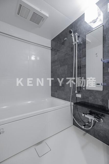 バス・シャワールーム　日々の疲れを癒すお風呂付です