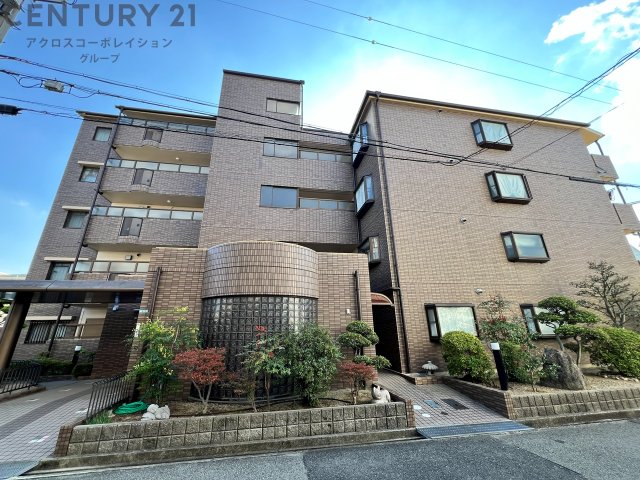 建物外観　カメラ付きインターホンついてます