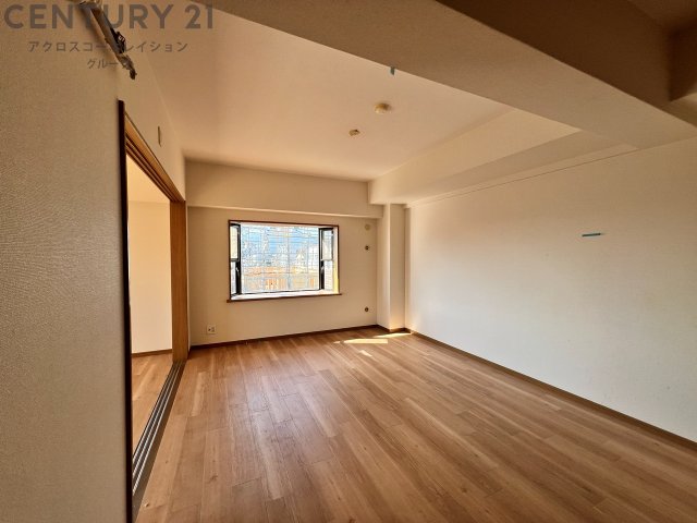 居室・リビング　カウンターキッチンのあるリビングです