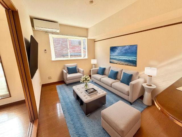 居室・リビング　ＣＧ画像であり同一タイプとなります。家具はＣＧ加工であり物件