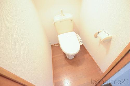 トイレ　備品や設備仕様は号室等により異なります。現地をご確認下さい。