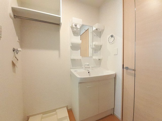 洗面設備　広い洗面スペース