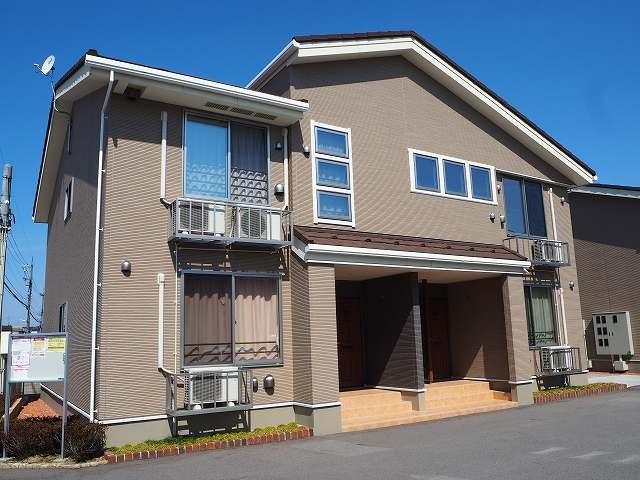 建物外観　落ち着いた雰囲気の外観です