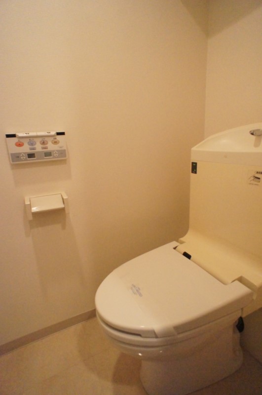 トイレ　別部屋参考写真