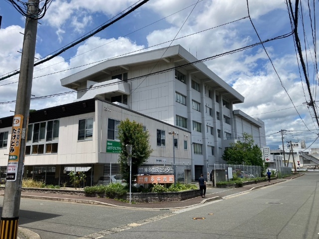 図書館　福岡市博多図書館（図書館）まで1635m