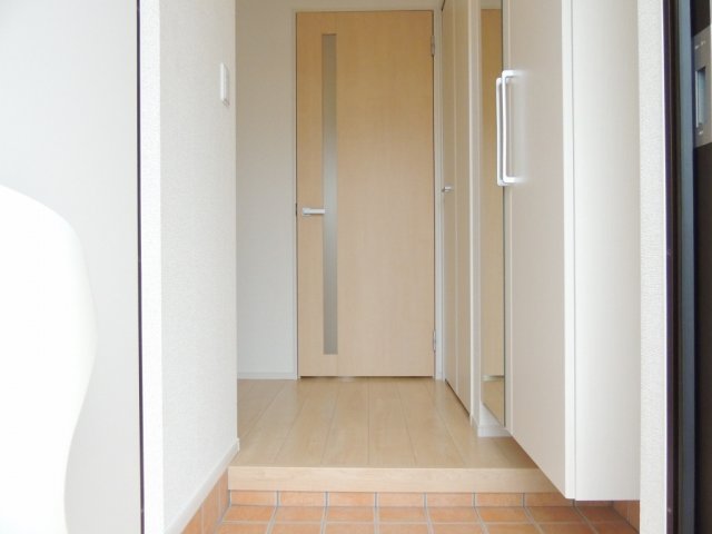 玄関　明るい玄関です