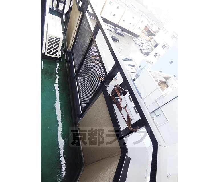 バルコニー　スペースが広いです