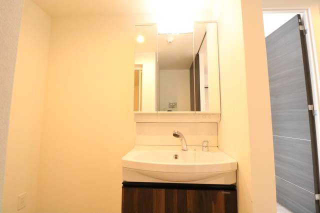 洗面設備　シャンドレで朝の準備バッチリ！