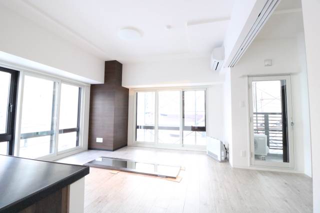 居室・リビング　広々リビング、建築中です！