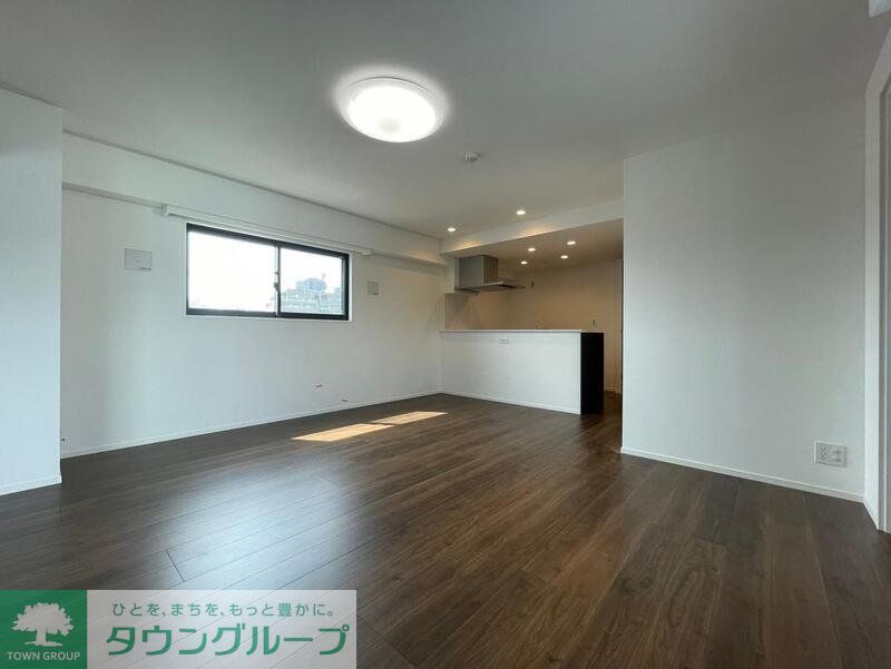 居室・リビング　駐車場