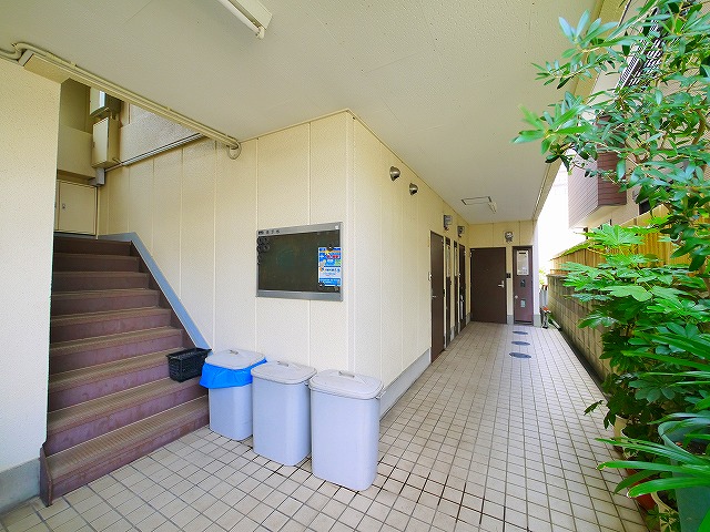 エントランス　エントランス