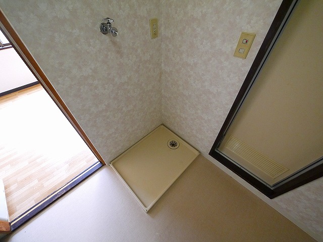 その他設備　洗濯機置場です