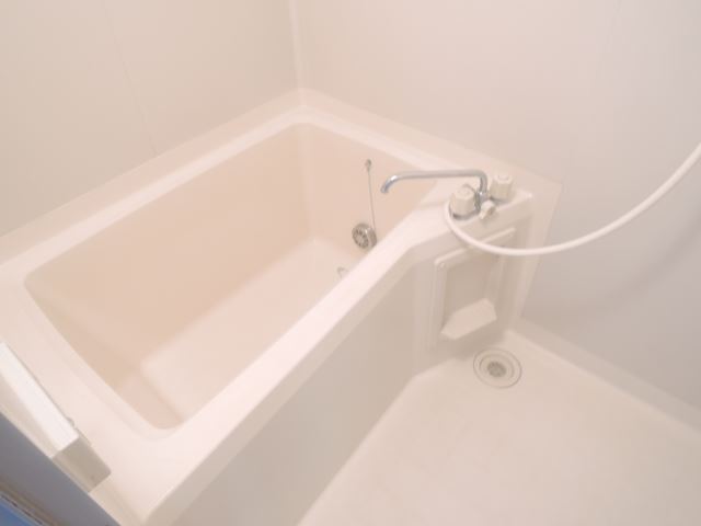 バス・シャワールーム　別号室参考写真です