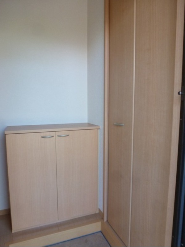 玄関　図面と現状に相違がある場合には現状を優先