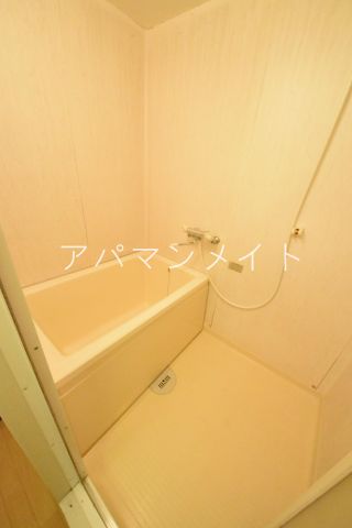 バス・シャワールーム　お風呂で日々の疲れを落としましょう