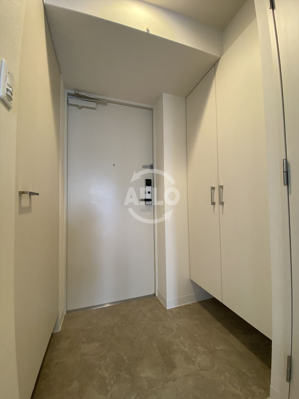 玄関　エスプレイス大阪城SOUTH　玄関