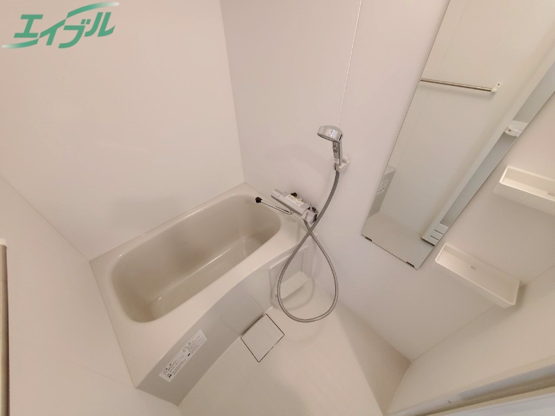 バス・シャワールーム　同型参考写真