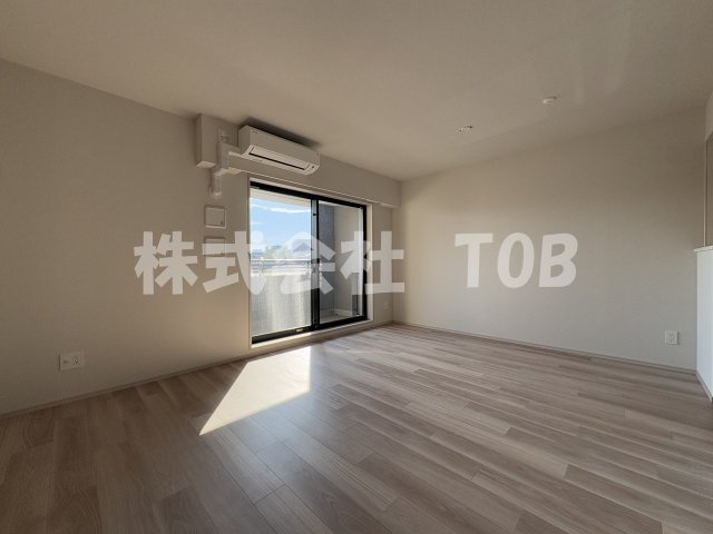 居室・リビング　LDK12.8帖