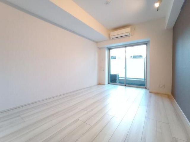 居室・リビング　※別部屋参考写真