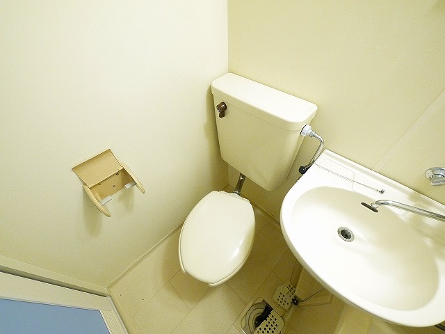 トイレ　落ち着いたトイレです