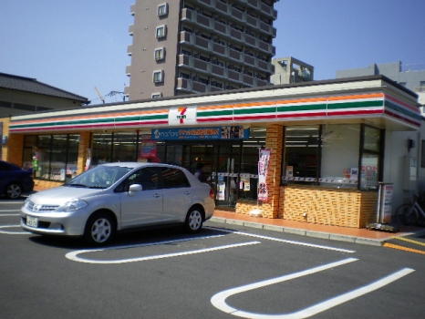 コンビニ　セブンイレブン広島五日市中央1丁目店（コンビニ）まで139m