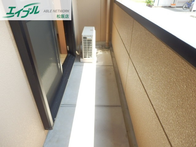 バルコニー　同物件別室反転タイプ画像