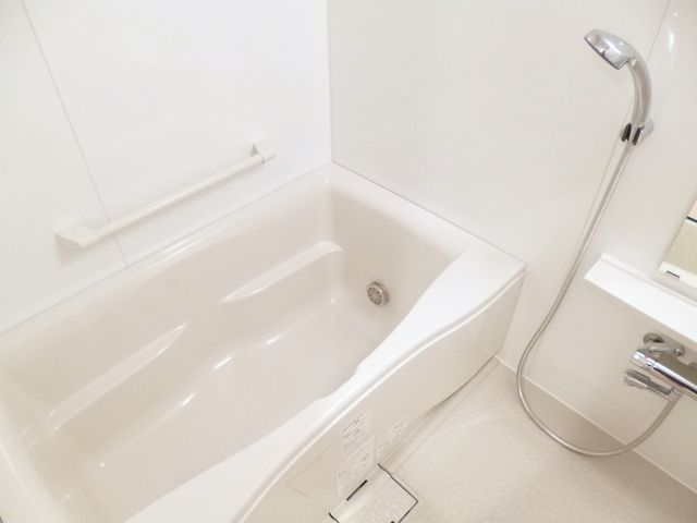 バス・シャワールーム　綺麗なお風呂です☆