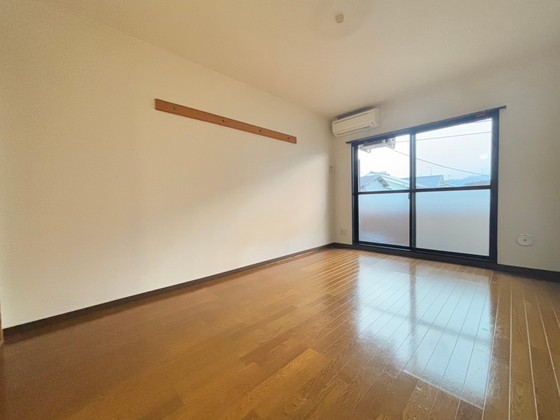 居室・リビング　※別部屋の写真です