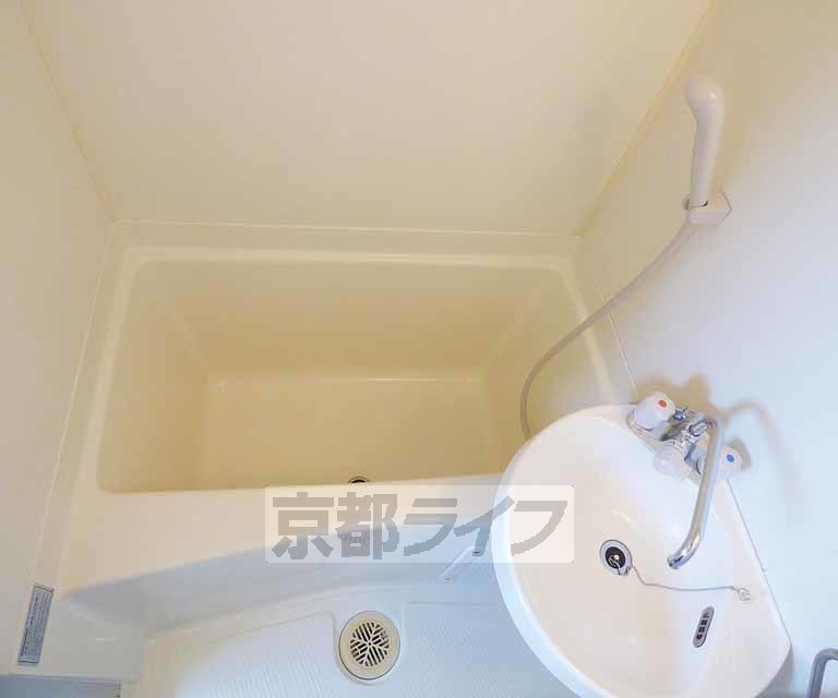 バス・シャワールーム　お風呂です。