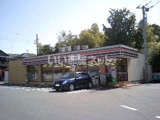 コンビニ　セブンイレブン 鴻巣大間3丁目店（コンビニ）まで90m