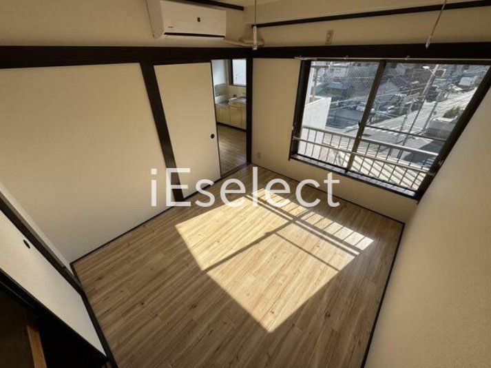 その他部屋・スペース　こちらの居室にもエアコンがございます。