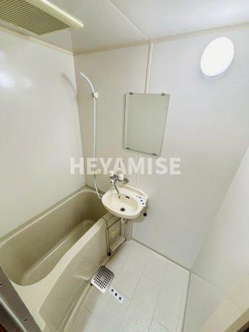 バス・シャワールーム　※類似物件の写真でございます※現況を優先します※