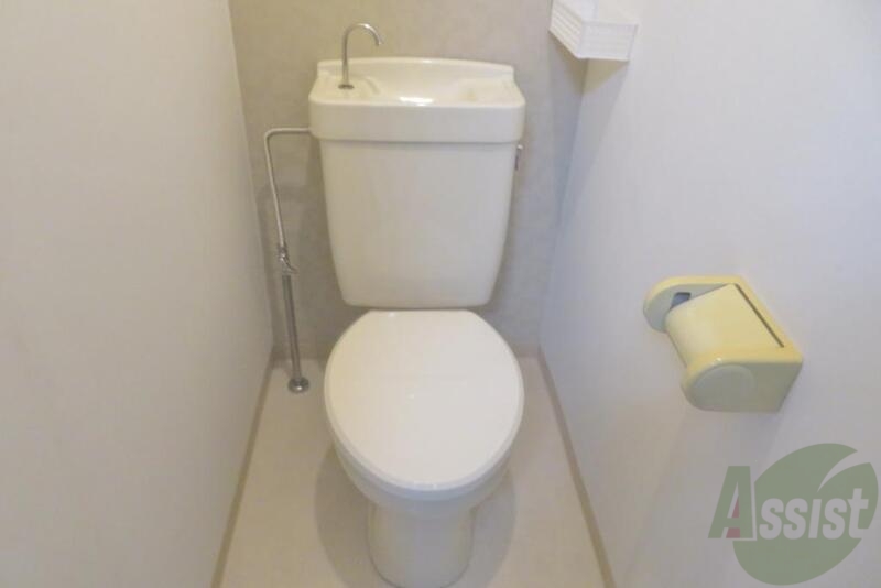 トイレ　毎日お世話になりますトイレさんですよ～。