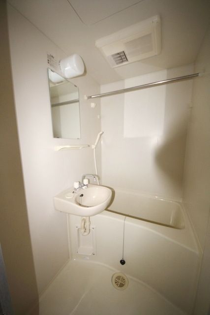 バス・シャワールーム　★見学希望等はタウンハウジング中央林間店までお気軽に♪★