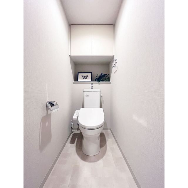 トイレ　家具・家電の備え付けはありません