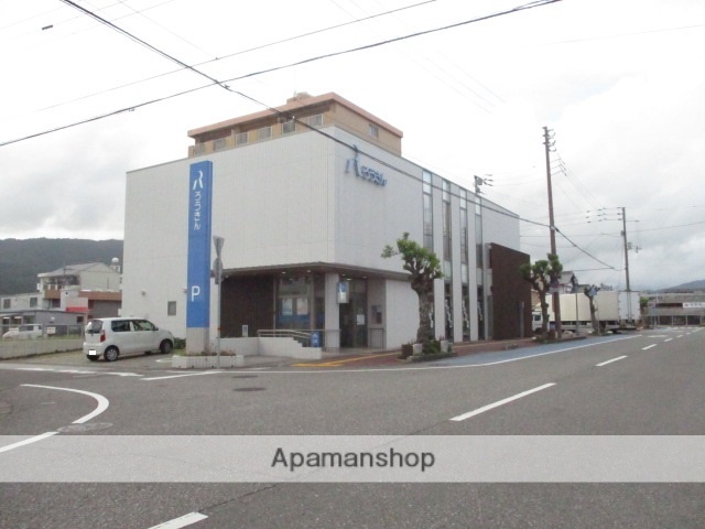 銀行　四国労働金庫安芸支店（銀行）まで574m