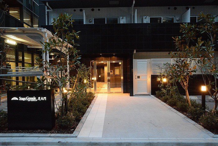 エントランス　★見学予約受付中★