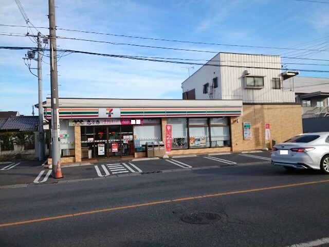 コンビニ　セブンイレブン群馬吉井町店（コンビニ）まで500m