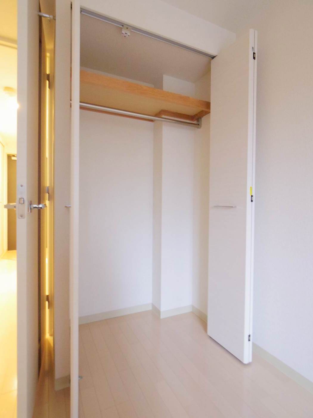 収納　プレサンス中之島公園グラシア